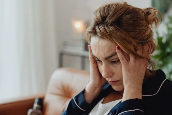 Dr Emad Sanaei provides comprehensive assessment and management of anxiety disorders and depression