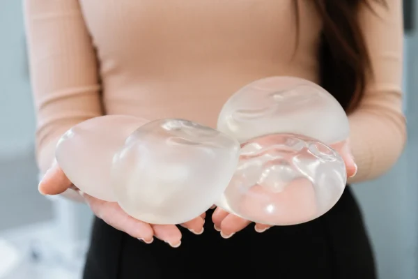 Breast Implants in Dubai, Al Wasl Road, UAE- Signs of Breast Implant Ruptures