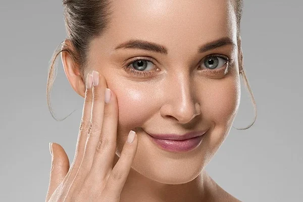 Best Deep Cleansing Facial in Dubai. SnB Aesthetic Clinic, Al Wasl Road